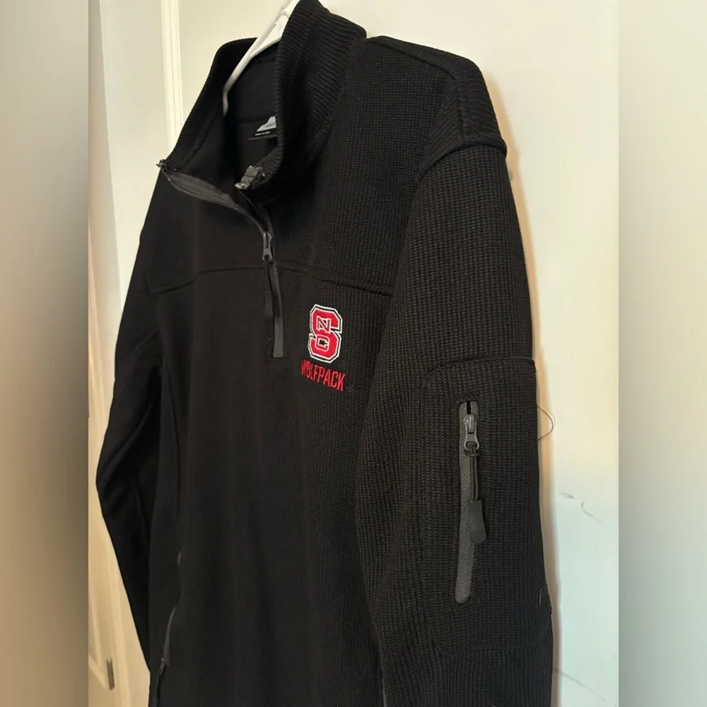 Colosseum | Black Half-Zip Pullover | NC STATE - Picture 5 of 8